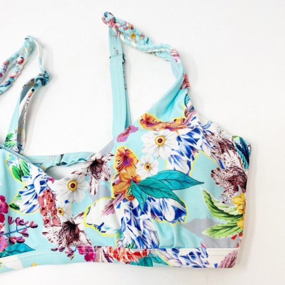 Moontide | Floral Bikini Top Size 30 D / DD - Picture 4 of 9